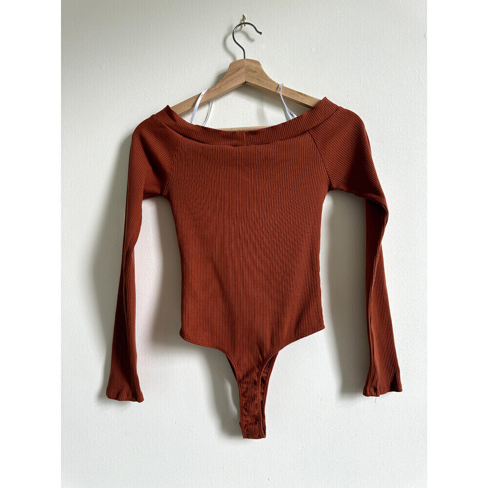LULUS Lilyth Off The Shoulder Ribbed Bodysuit In Rust Size S - Picture 5 of 13